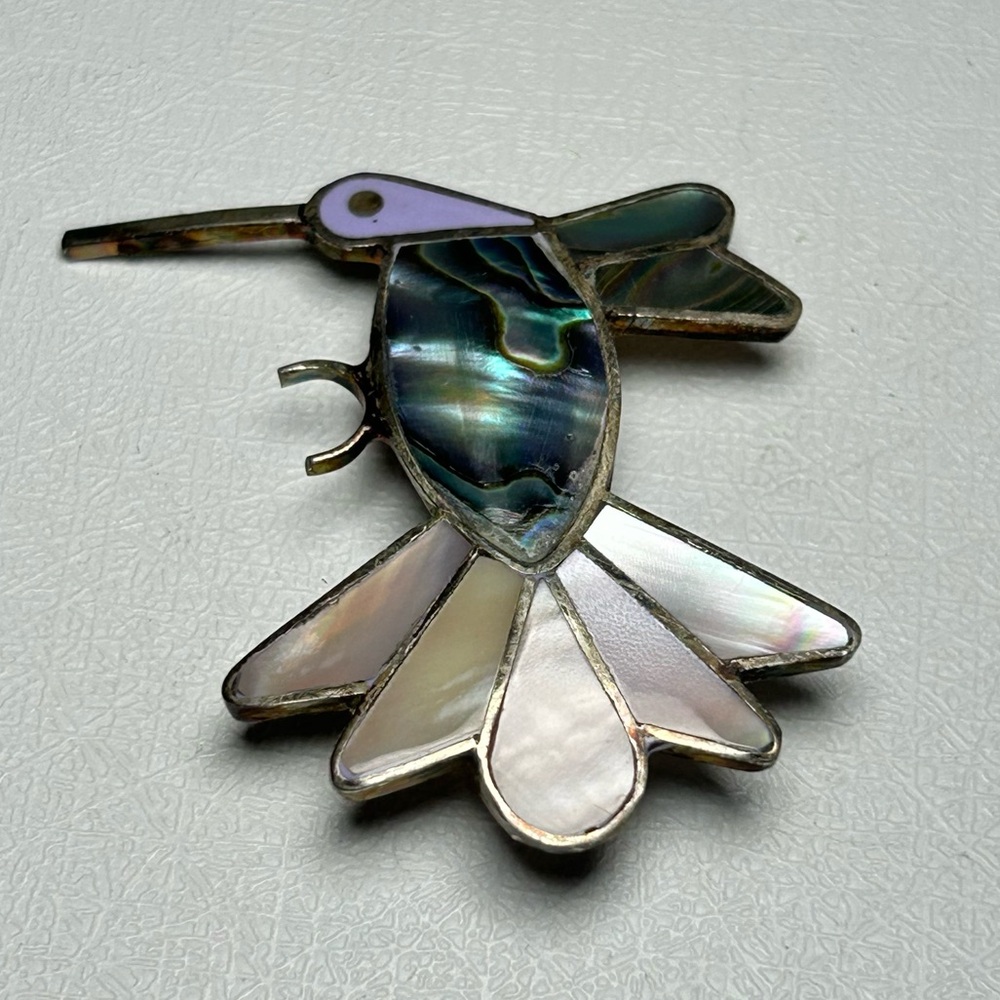 Hummingbird brooch Abalone mother of pearl inlay Iridescent Alpaca Silver Mexico